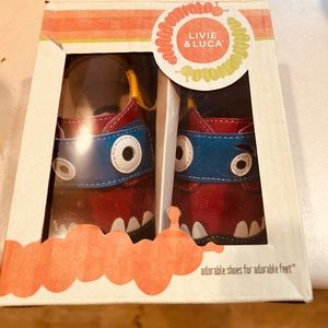 Livie & Luca leather shoes 12-18 month size.